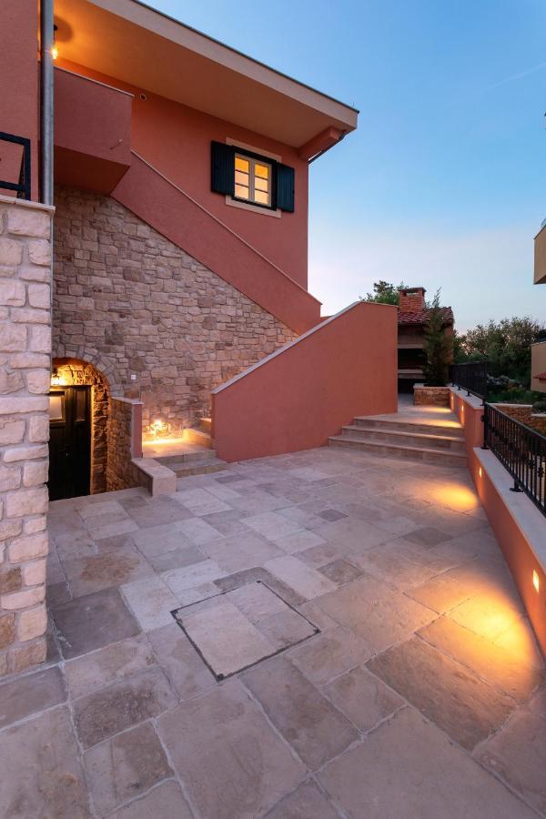 Lovro Luxury Apartment With Jacuzzi And Terrace Sea View Sali Esterno foto