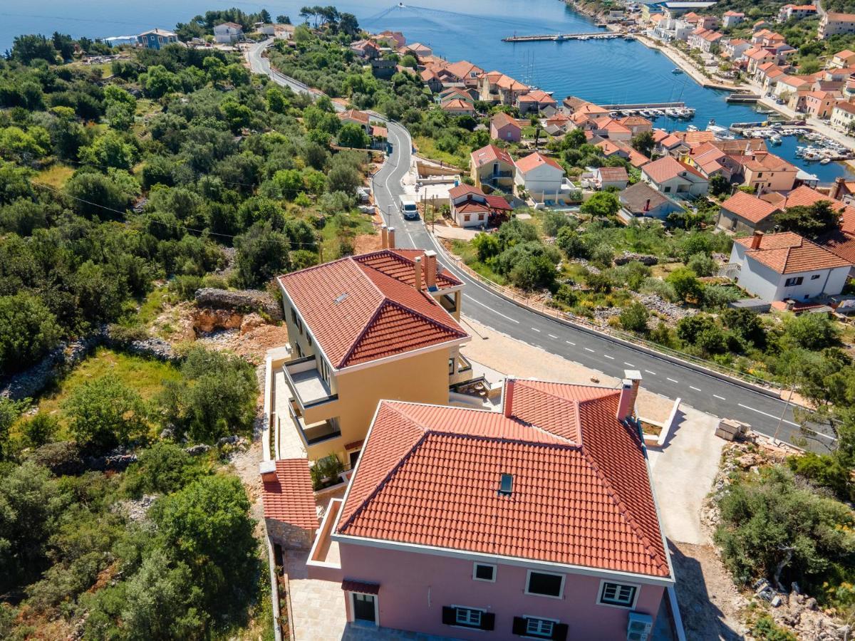 Lovro Luxury Apartment With Jacuzzi And Terrace Sea View Sali Esterno foto