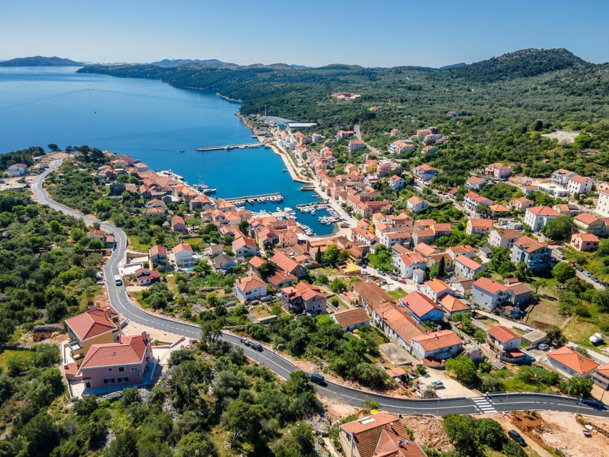 Lovro Luxury Apartment With Jacuzzi And Terrace Sea View Sali Esterno foto