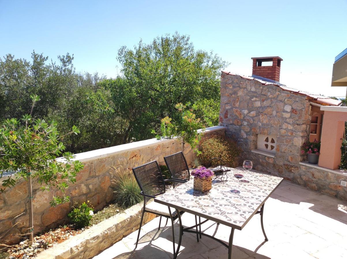 Lovro Luxury Apartment With Jacuzzi And Terrace Sea View Sali Esterno foto