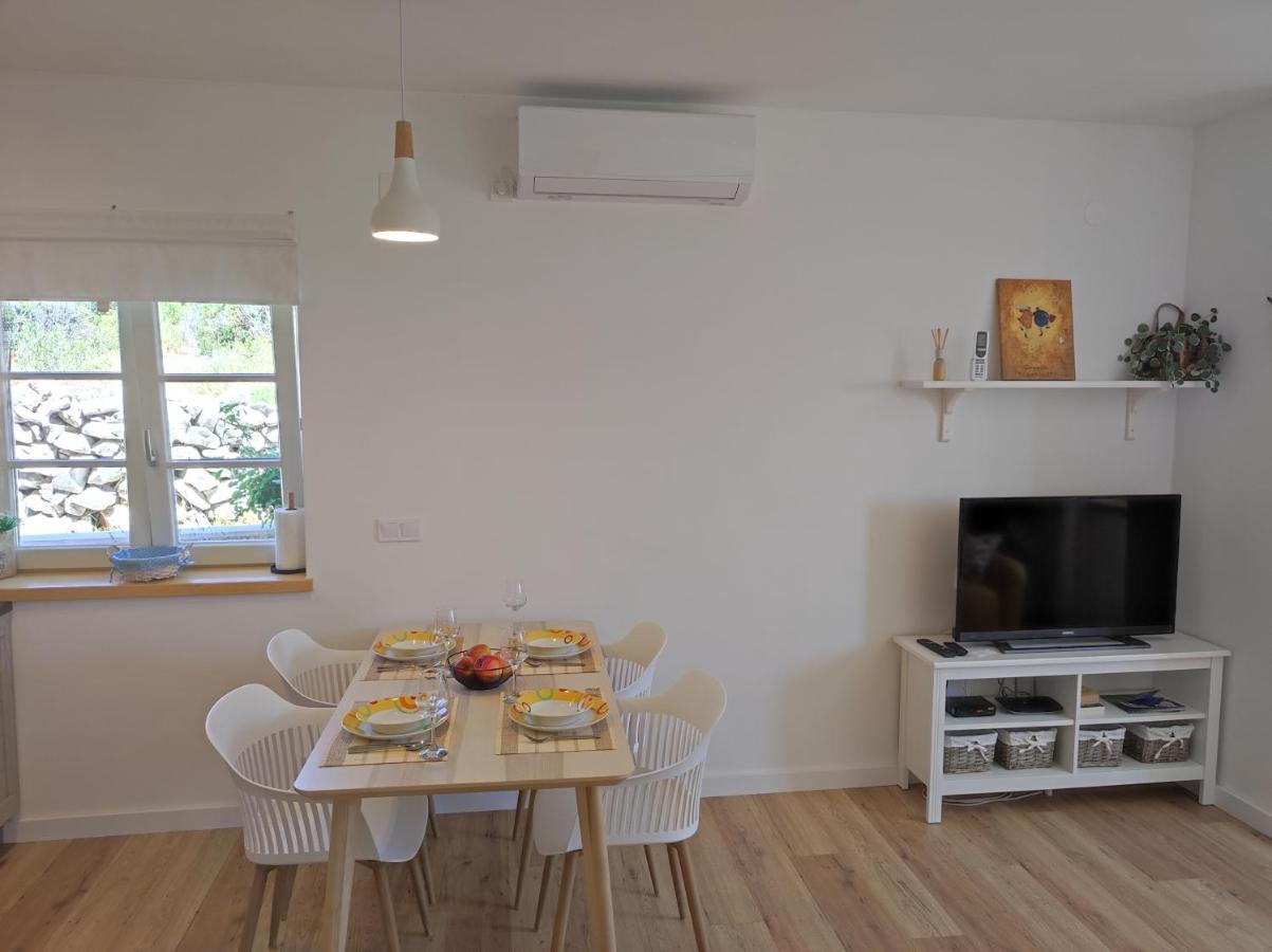 Lovro Luxury Apartment With Jacuzzi And Terrace Sea View Sali Esterno foto